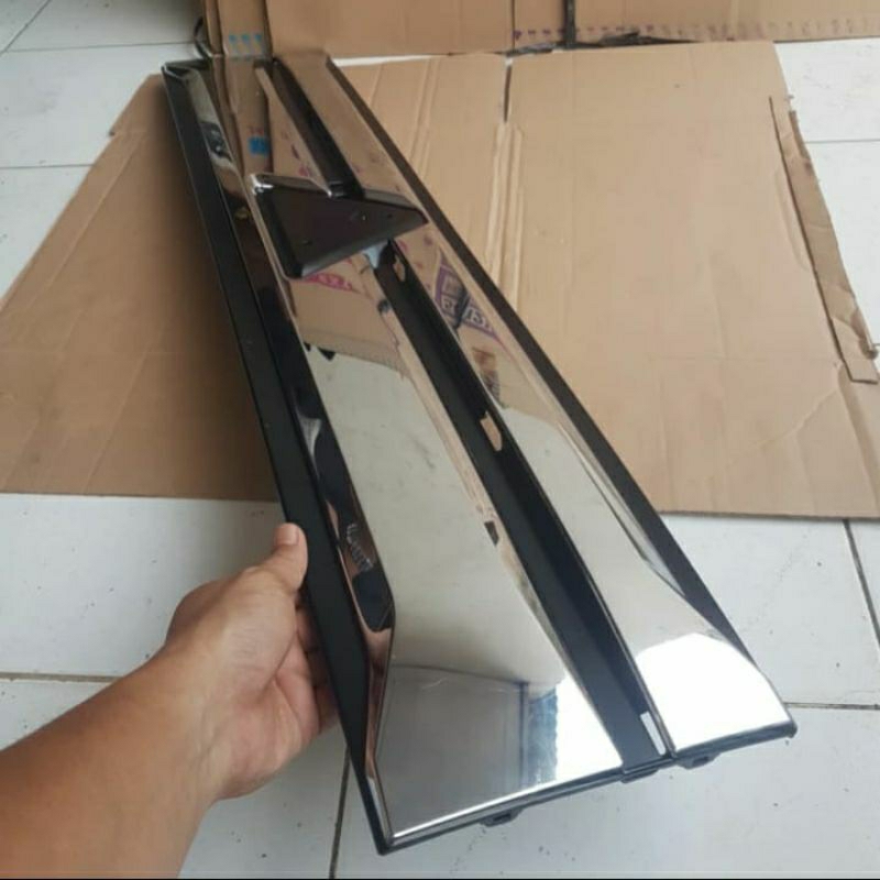 Gril Depan Mitsubishi L300 Euro 4 2022 Up Original