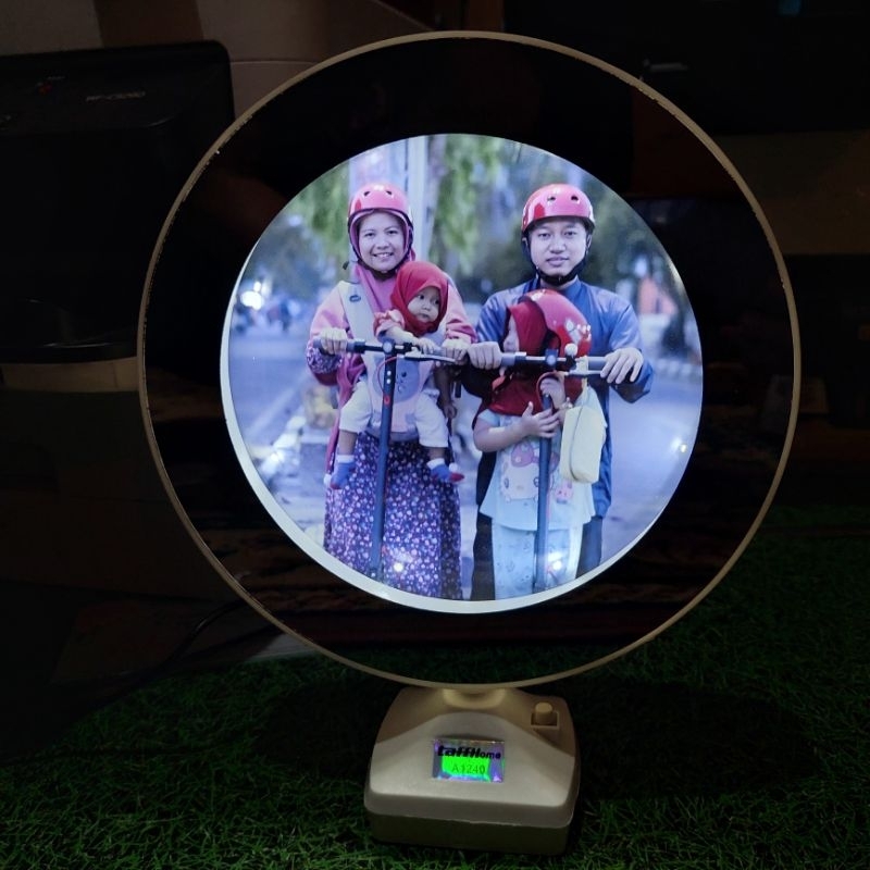 KADO COSTUM CERMIN AJAIB | CERMIN COSTUM | HADIAH UNTUK SAHABAT | CERMIN FOTO PERNIKAHAN