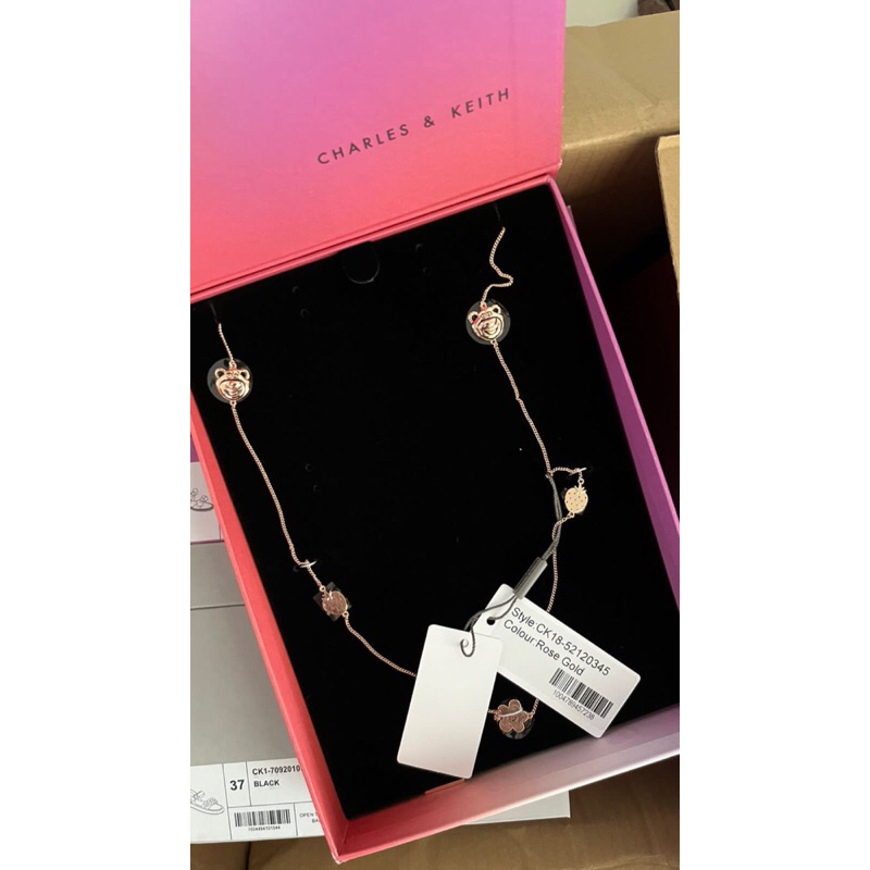 CHARLES & KEITH LOTSO NECKLACE