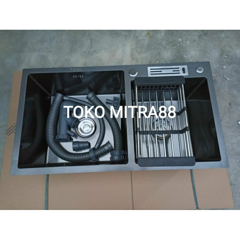 Kitchen sink WINGS 8245 Black Model Bolzano bak cuci piring hitam