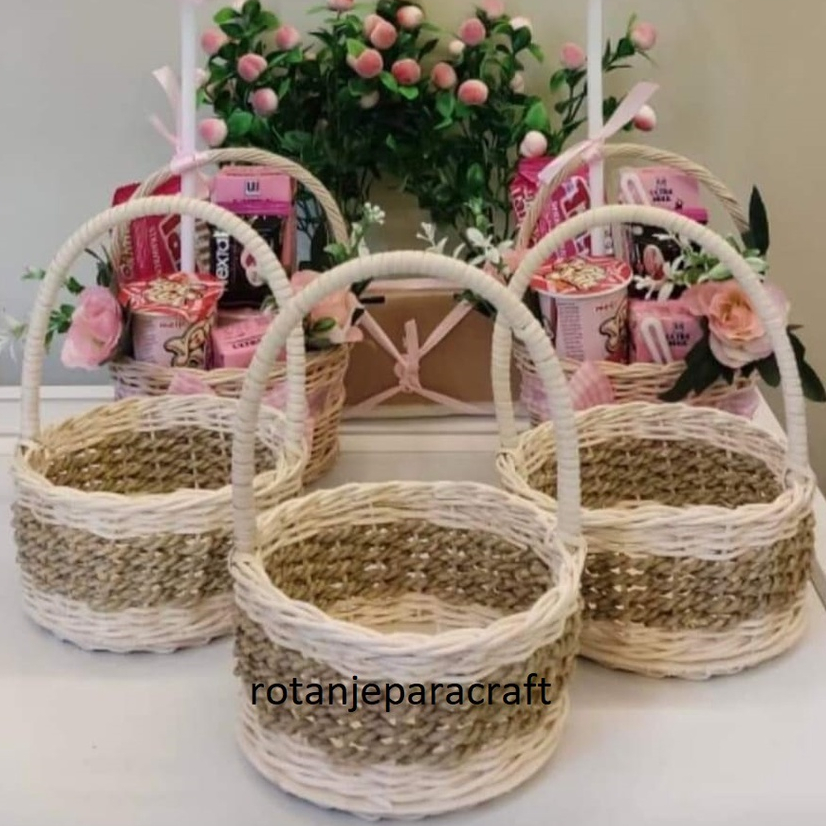 Keranjang Parcel Bulat Tangkai/Keranjang Rotan/Parcel Rotan