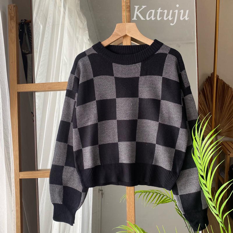 SWEATER RAJUT CROP MOTIF KOTAK SIKU