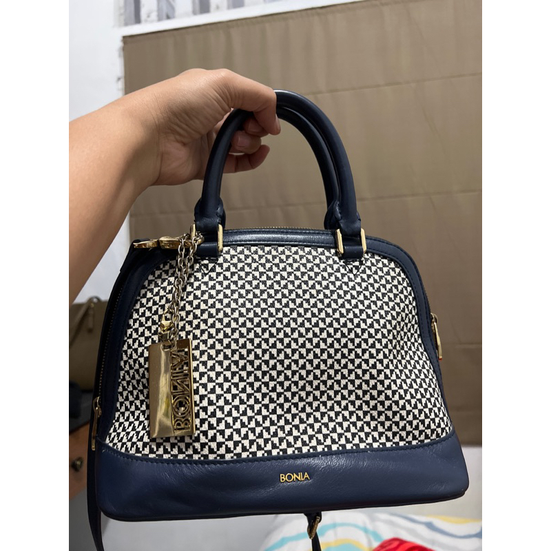 bonia alma catur prelove