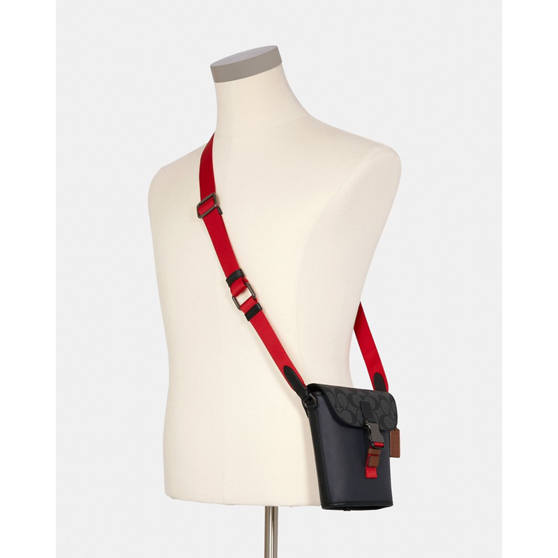 Coach Track Small Flap Crossbody In Signature Canvas (C4158)