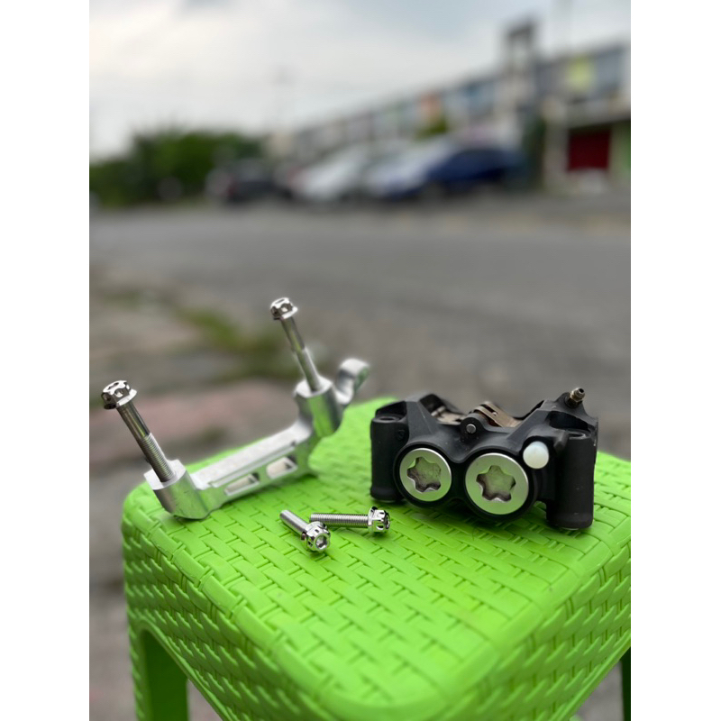 kaliper R1 Sumitomo set breket M1speed set baut stenlist