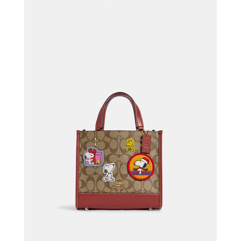 Coach X Peanuts Dempsey Tote 22 In Signature Canvas With Patches (CE851)