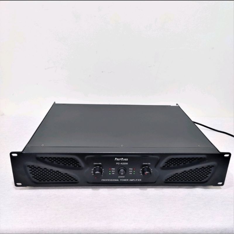 POWER AMPLIFIER FIRSTCLASS FC A2200 FCA2200 FCA 2200 FIRST CLASS