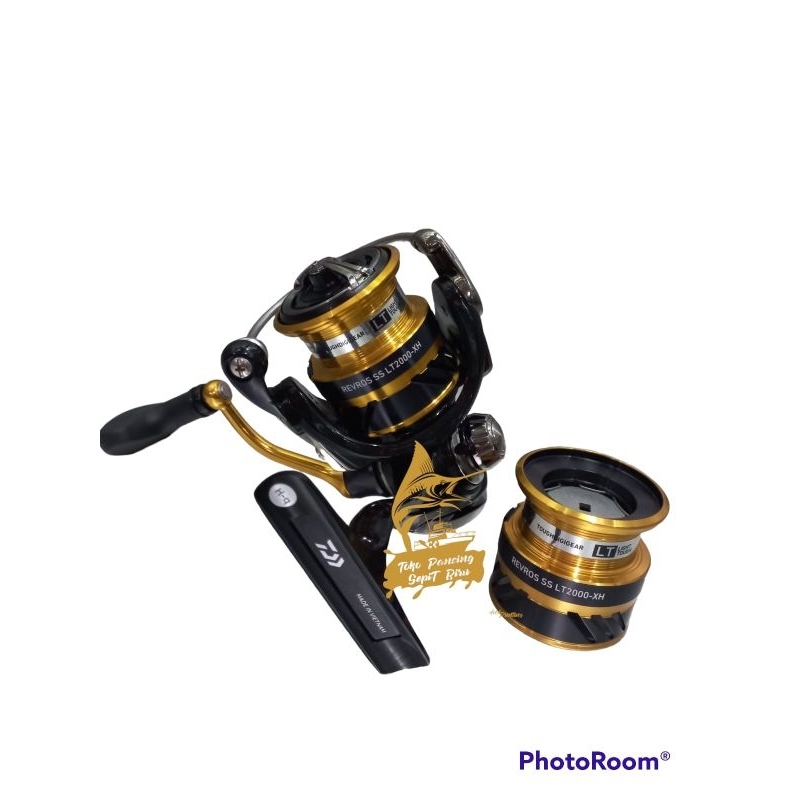 REEL DAIWA REVROS SS LT 2000XH POWER HANDLE NEW 2023