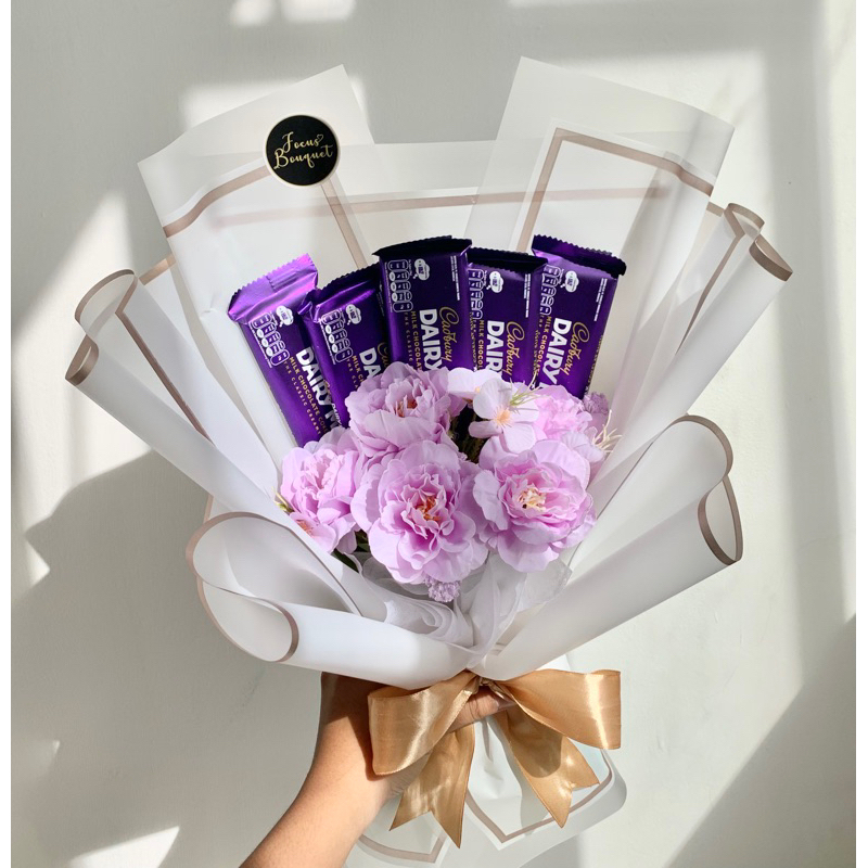 

Valentine Purpple Bouquet / Buket Coklat Valentine / Buket Cokat / Buket Valentine / Valentine Day