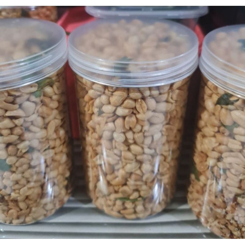 Queen66 Kacang Goreng Bawang Kupas 1 Toples 1L / Kacang Goreng Pedas Manis