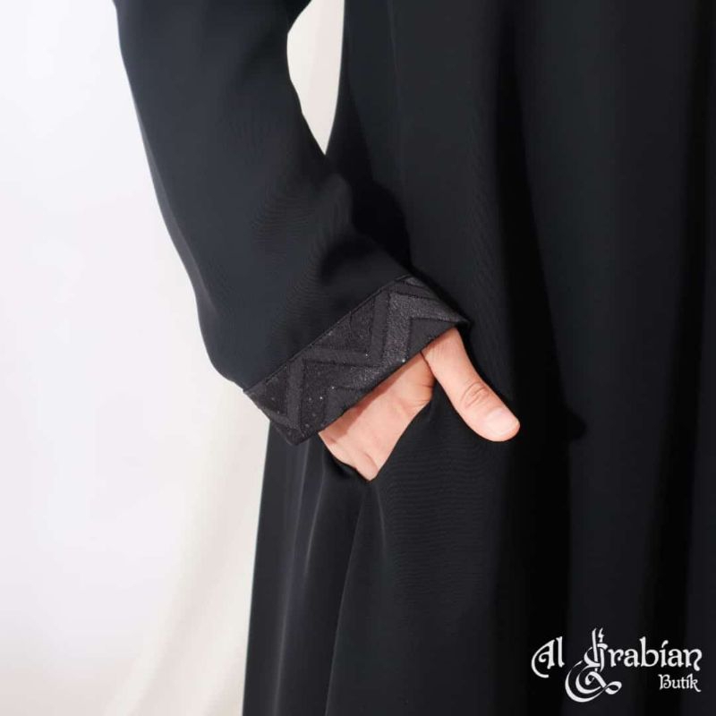 Abaya Queen II by Al Arabian