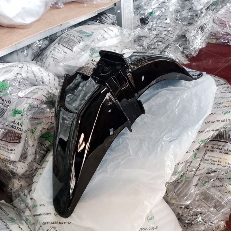 SPAKBOR DEPAN YAMAHA VEGA R LAMA/SPAKBOR DEPAN VEGA R LAMA WARNA HITAM