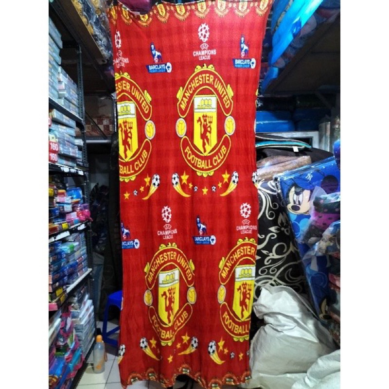 selimut bulu anak motif bola manchester united mu kids