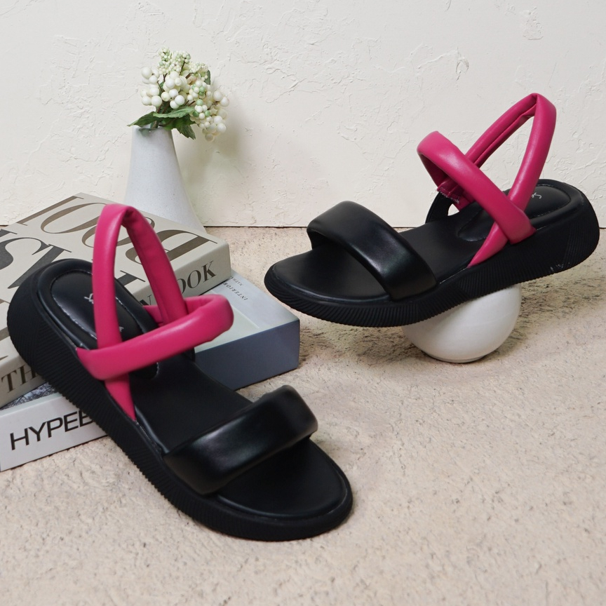 SARASARA YUK - LARA Sepatu Sandal Wanita Wedges Tinggi 4cm Model Tali Strap belakang Hak Sole 4 cm Spatu Sendal Gunung Cewek  Size 36 37 38 39 40 Sara sara Warna Black Fuschia Hitam Pink Kekinian Premium Terbaru Shoes Ori Original Mall Official Store