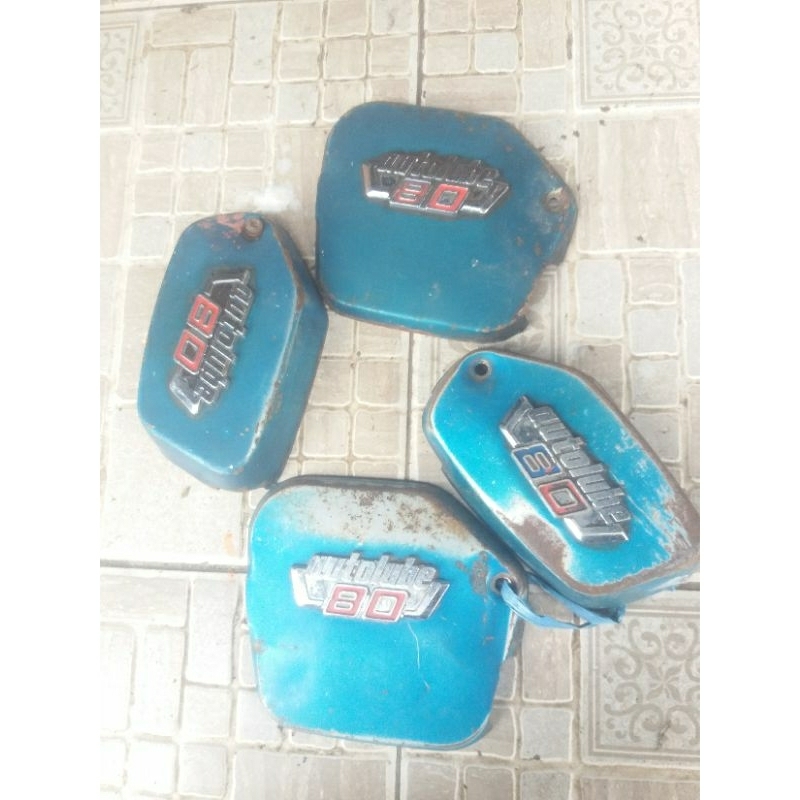 tutup aki cover aki dop accu yamaha v80 ori  biru v80 tahun 79