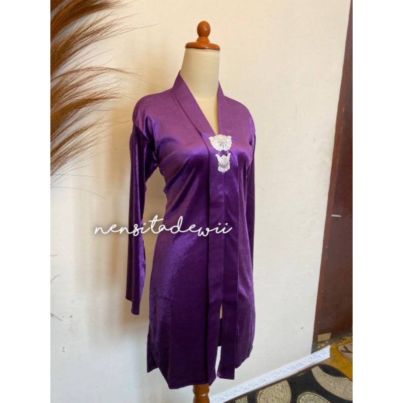 Kebaya Kartini (Leher V), Body Panjang - Warna Ungu Lavender