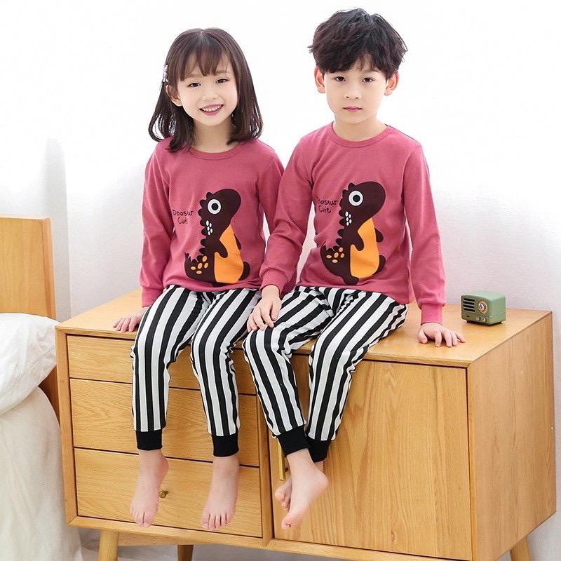 TRENDY PIYAMA KAOS ANAK (UNISEX) SETELAN BAJU TIDUR BAYI ANAK MOTIF DINOSAUR CUTE SALUR USIA 6 BULAN-5 TAHUN BAHAN KATUN BEST QUALITY TERBARU TERMURAH/ NEW SETELAN BAJU TIDUR BAYI ANAK LAKI-LAKI/ BEST SETELAN BAJU TIDUR BAYI ANAK PEREMPUAN