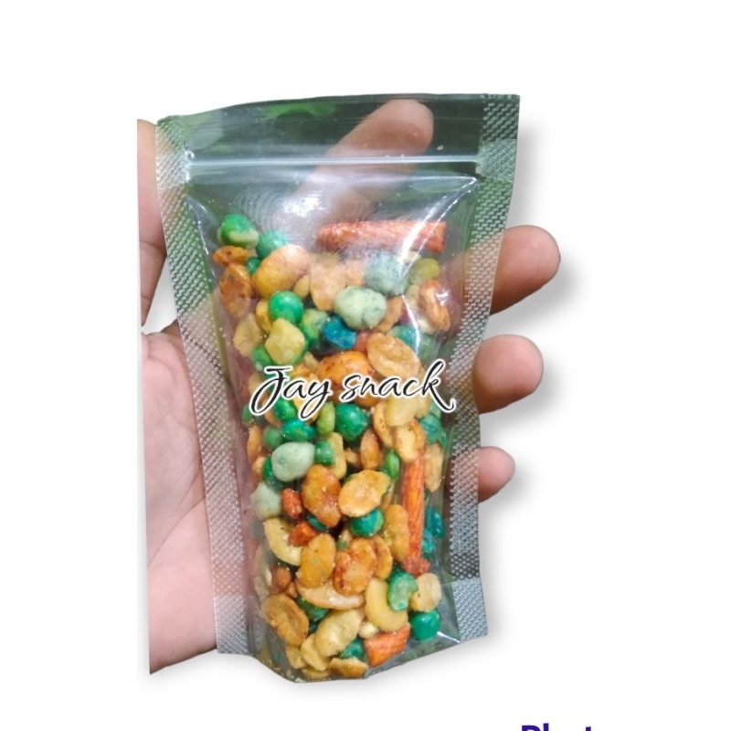 

KACANG MIX manis