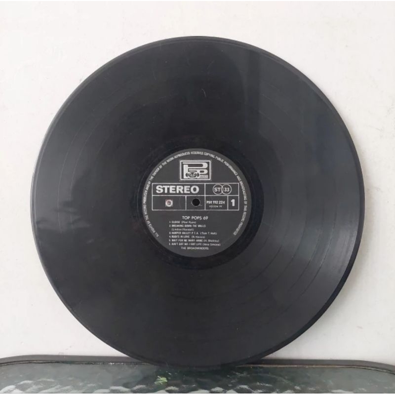 Vinyl Piringan Hitam 12 inch Top Pops 69