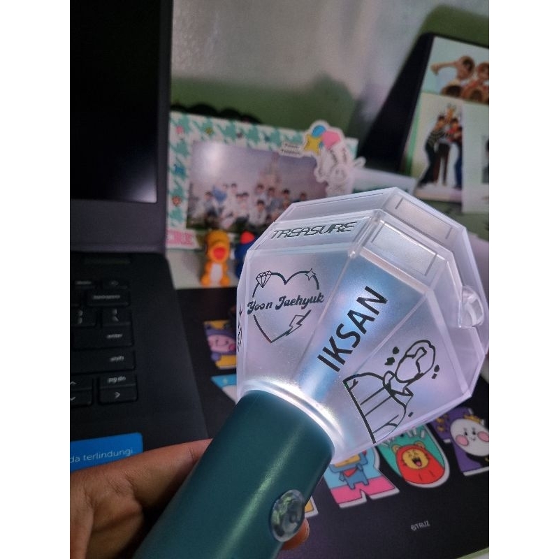 stiker sticker siluet nama hologram treasure bisa untuk light stick teulight hp leptop dll treasure 