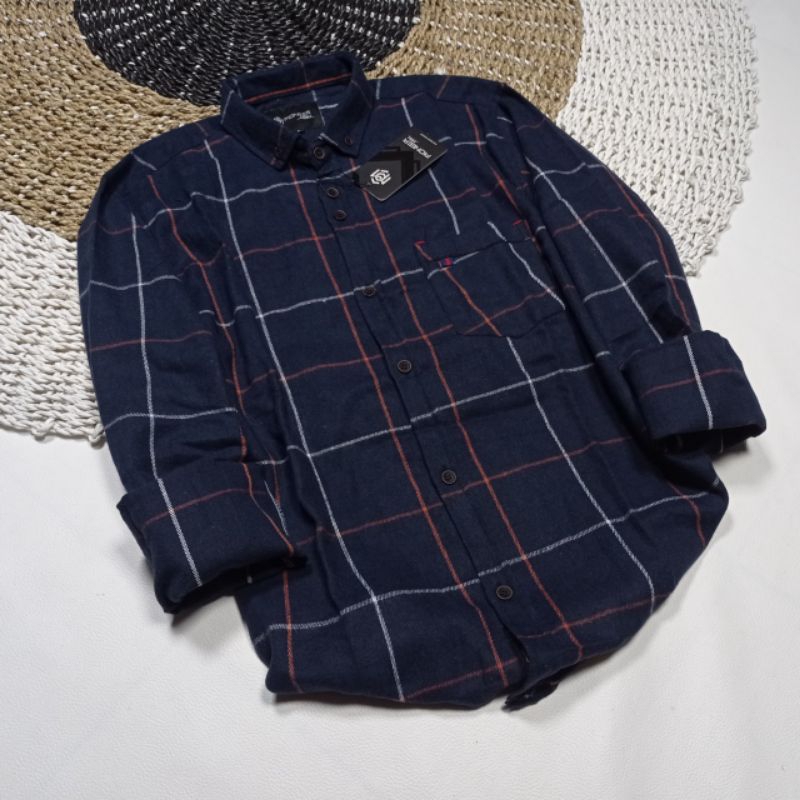 Alaric Kemeja Flanel Motif Kotak Lengan Panjang NGR Collection Terbaruuu