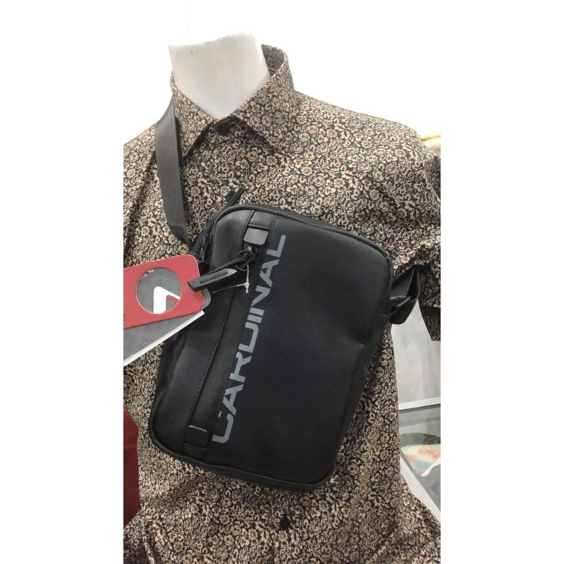 Tas Slempang Cardinal VECVSC0237L 01A