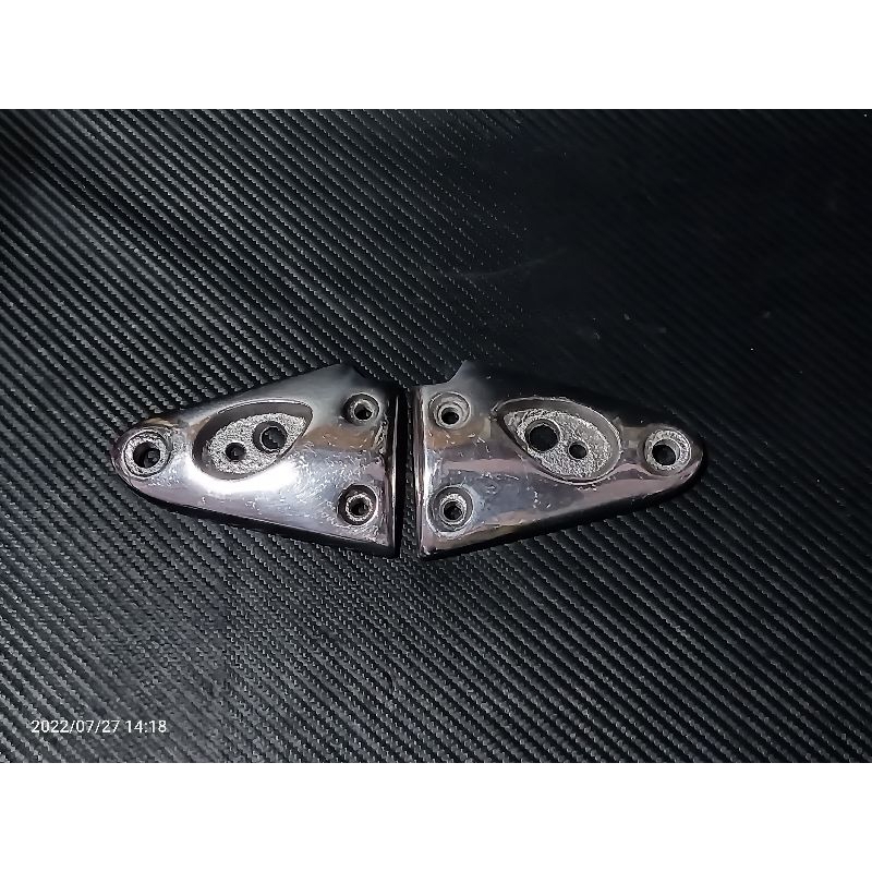 kupingan lampu tiger old Breket Kupingan Lampu Tiger Lama 1 Set kupingan Tiger lama (Almunium poles)