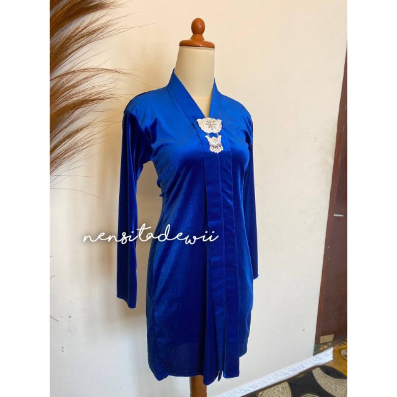 Kebaya Kartini (Leher V), Body Panjang - Warna Biru Elektrik