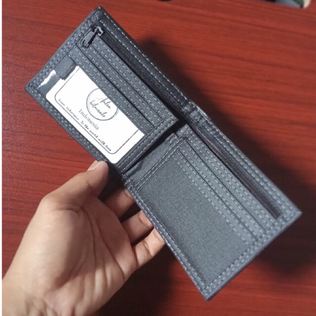 dompet keren bahan kulit PU lokal jenis sp4 di variasikan dengan nylon #dompet #dompetpria #dometcowok