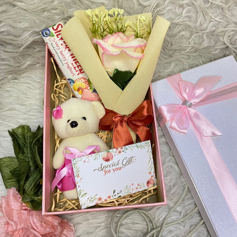 Hampers Kado Cewek Hadiah Anniversary