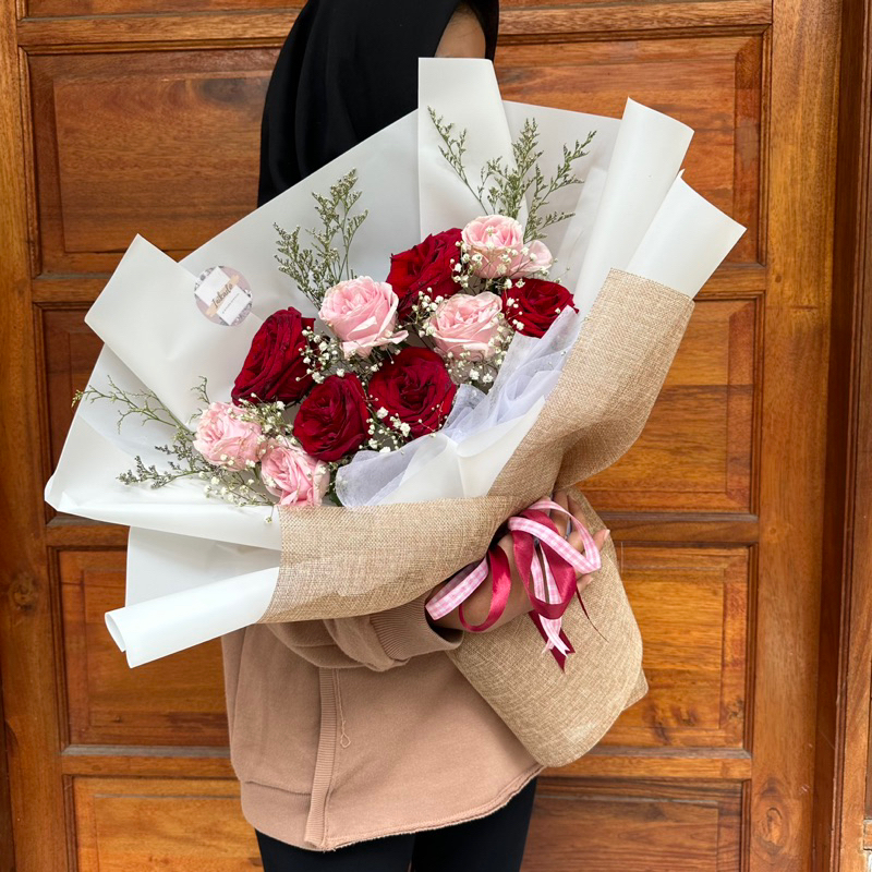 (BUNGA ASLI) FRESH ROSES MIX KHUSUS VALENTINE JAKARTA TERMURAH