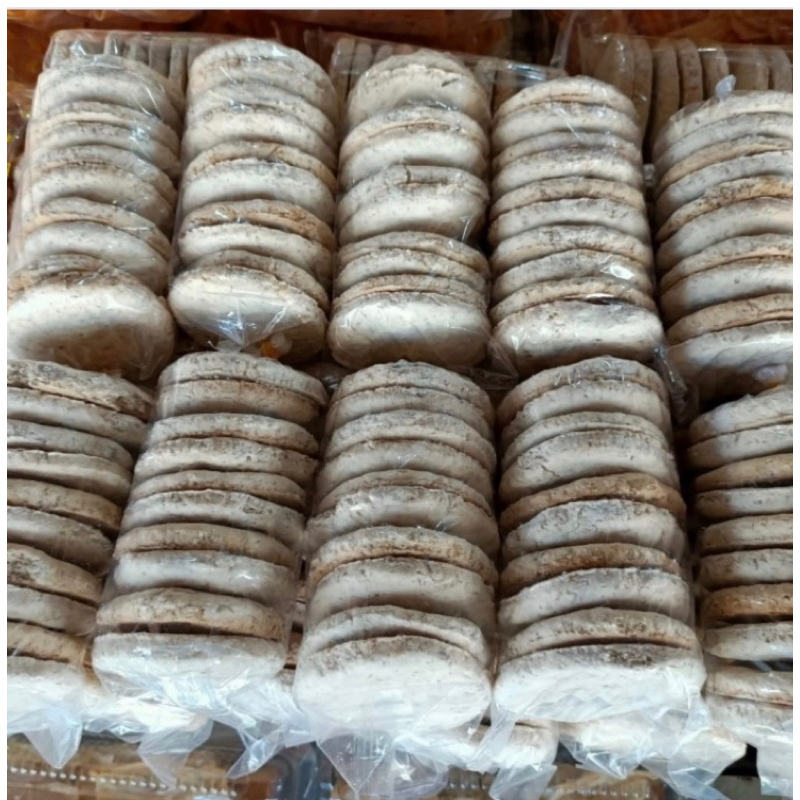 

KUE SAGU/kue sagon Khas Pontianak
