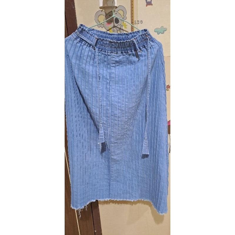 rok jeans plisket panjang 90cm