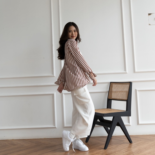 Hanami Shirt - Kemeja Salur - Kemeja Korea Wanita