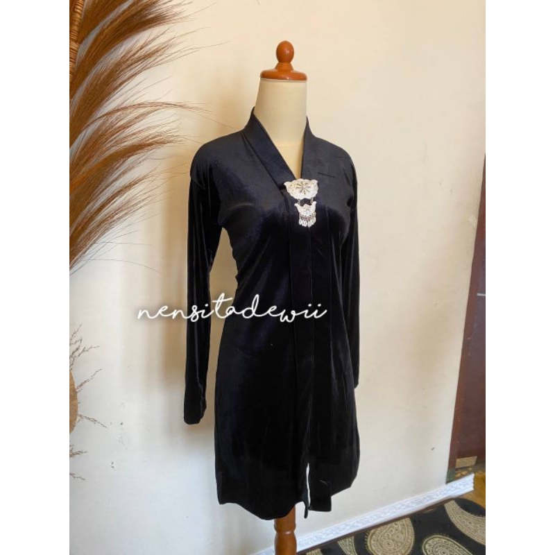 Kebaya Kartini (Leher V), Body Panjang - Warna Hitam