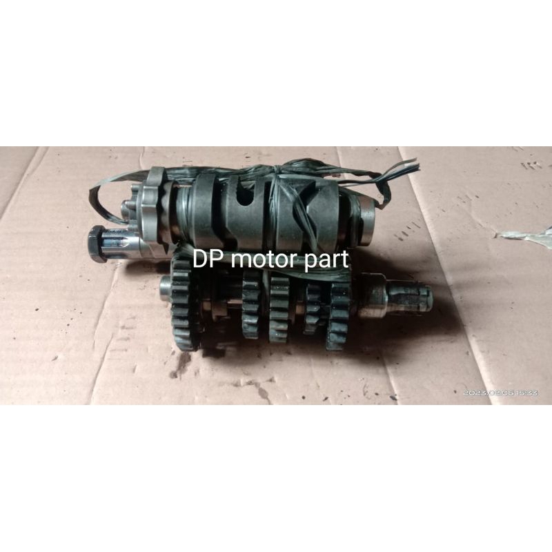 gigi gear ger rasio transmisi full set suzuki satria fu old lama original