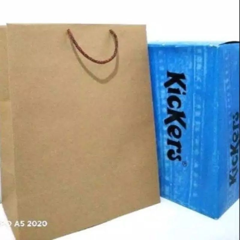 

paperbag/tas kertas shopping bag P26xL15xt33 harga per lusin
