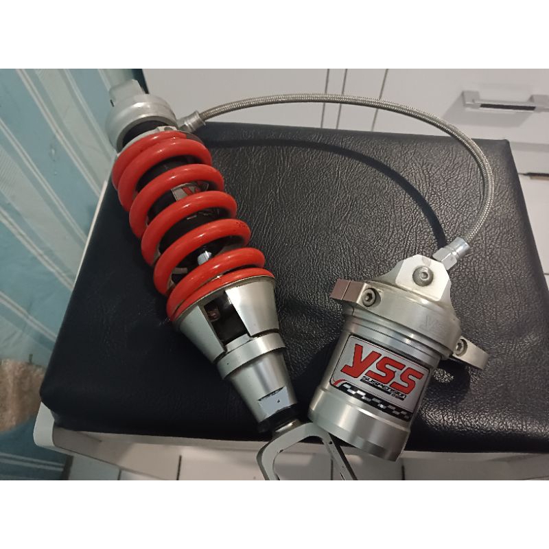 Shock tabung pisah YSS G-Series Suzuki GsxR 150