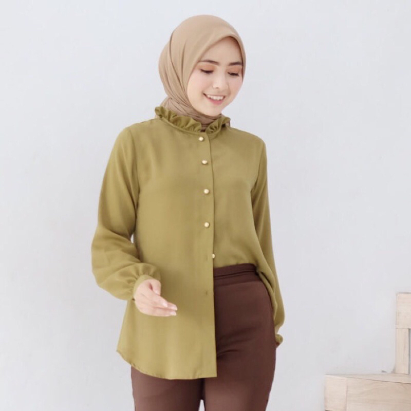 Victoria Shirt by Femme Outfit