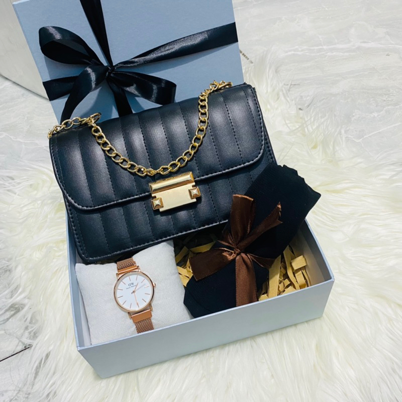 

{GB 55} HAMPERS TAS LUCU / KADO PACAR / ULANG TAHUN / ANNIVERSARY / WISUDA