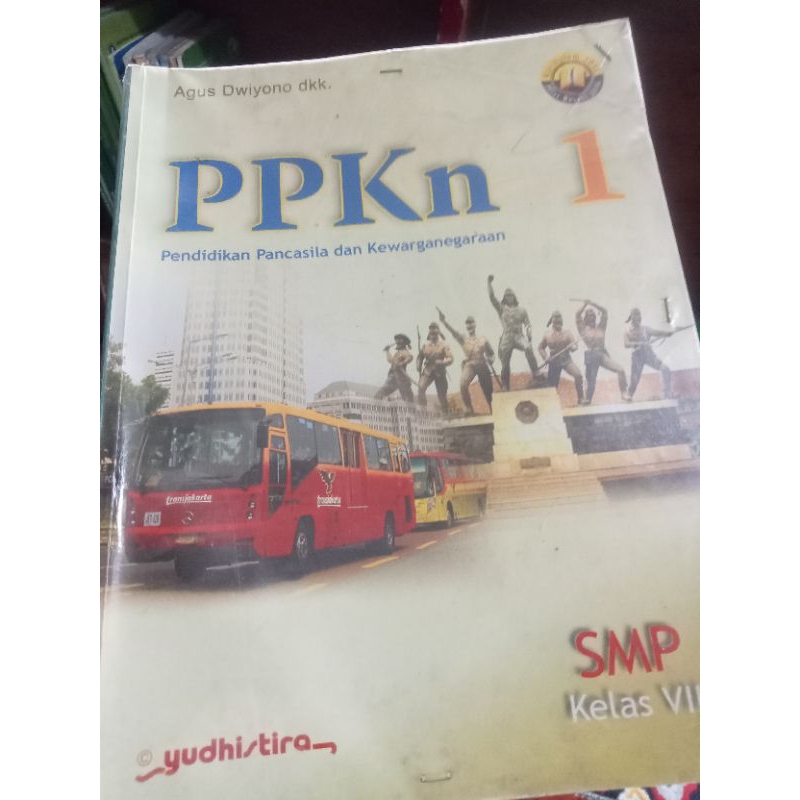 buku PPKn kelas 7 SMP