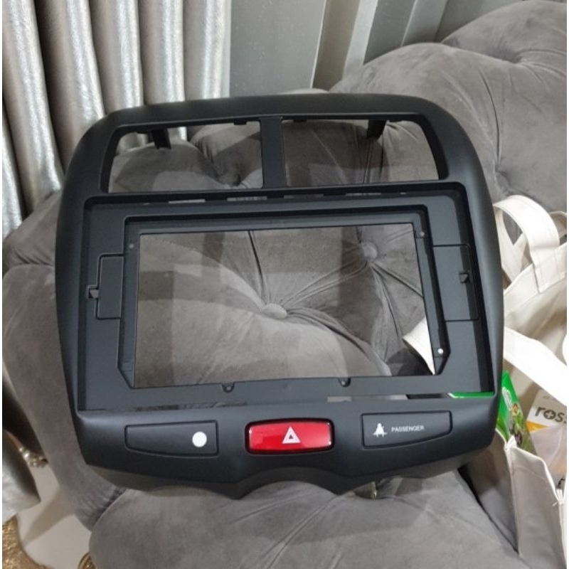 frame headunit android 10 inch outlander 2012 - 2018