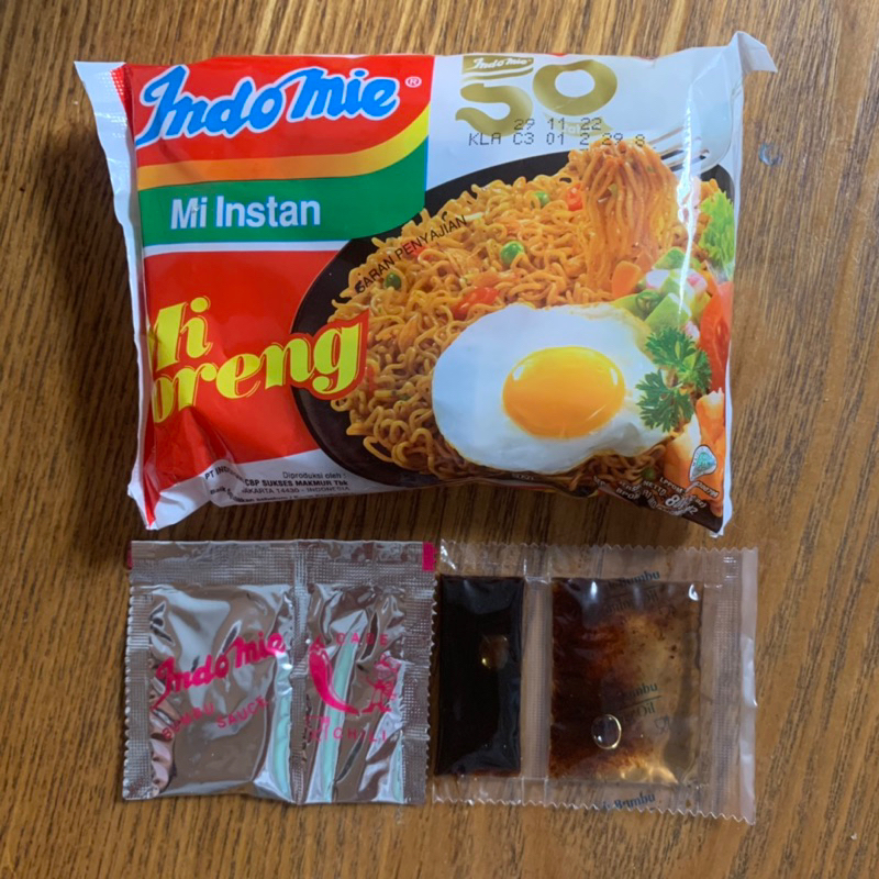 

Indomie Goreng Sumatera dengan Bubuk Cabe