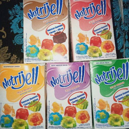 

Nutrijell varian rasa buah (1box/12sachet) ekonomis 400ml