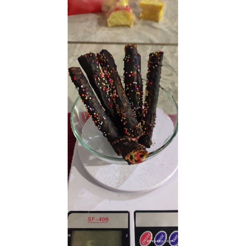 

stik pangsit coklat renyah isi seres 500 gr