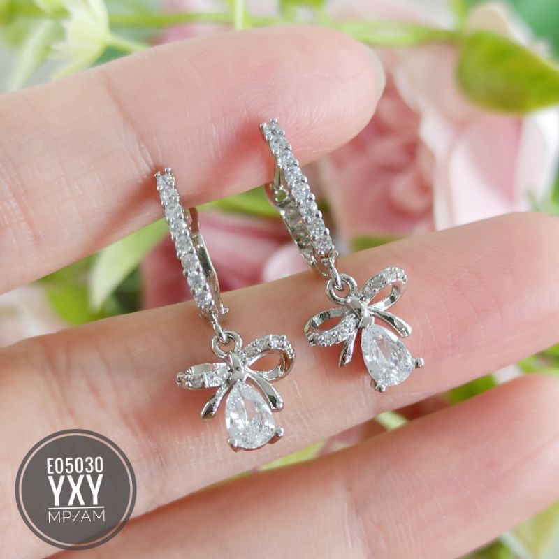 Anting jepit yaxiya pita Permata zircon Silver E05030