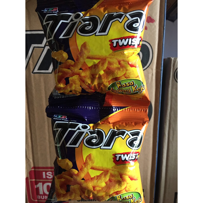 Tiara Snack dan tiara twist rasa jagung keju [shaney shop]