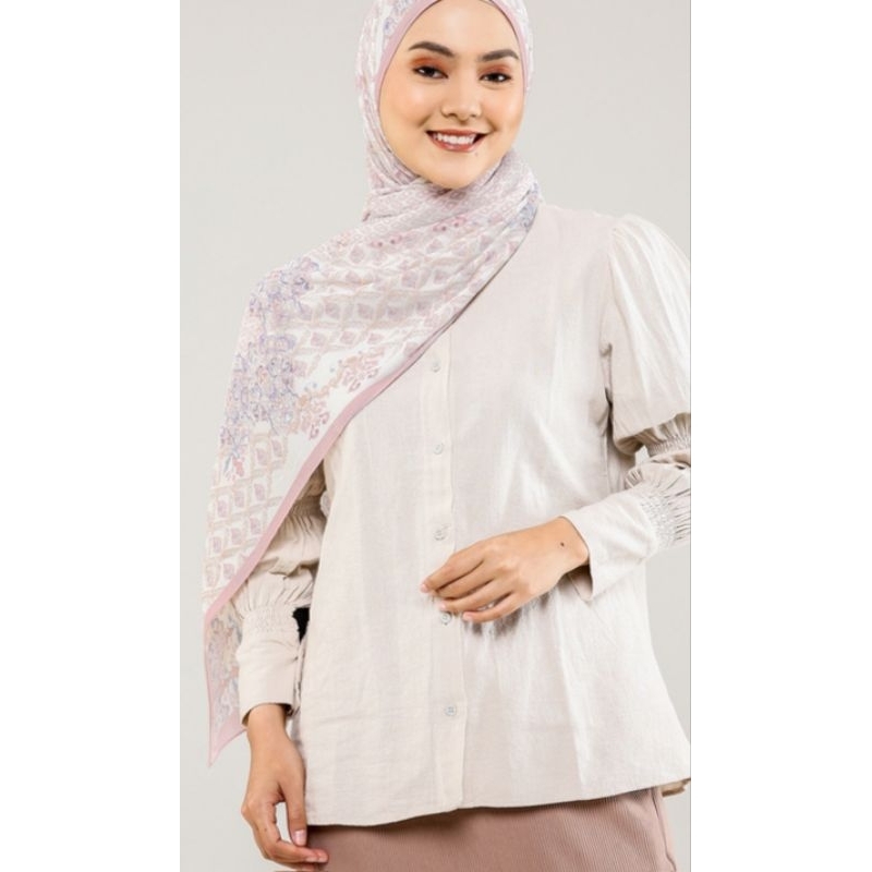 Buttonscarves Pashmina The Granada Pleated Shawl - White Pink