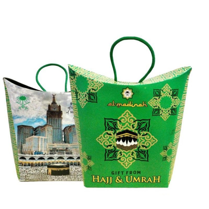 

Paper Bag Paket Oleh - Oleh Haji Dan Umroh / Kotak Paket Souvenir