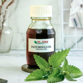 1000ml Patchouli Essential Oil Minyak Nilam Aromaterapi